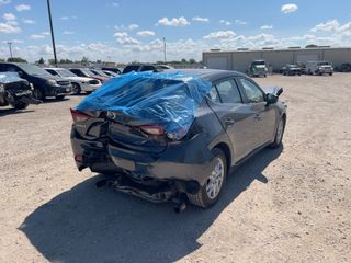 2015 Mazda Mazda3 Hatchback i Grand Touring - Exterior Rear Right Corner Image